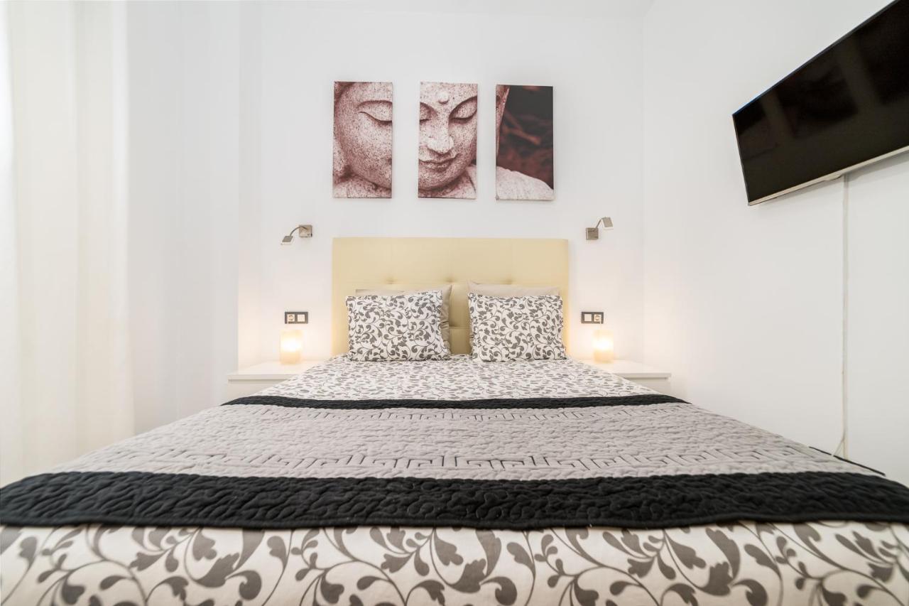 Malaga Suite Picasso With Swimming Pool And Parking In The Center! Екстер'єр фото