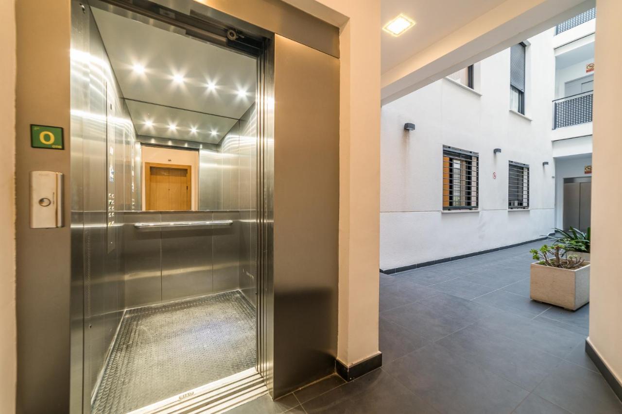 Malaga Suite Picasso With Swimming Pool And Parking In The Center! Екстер'єр фото